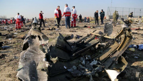 Các hãng hàng không đua nhau hủy chuyến, “né” không phận Iran và Iraq
