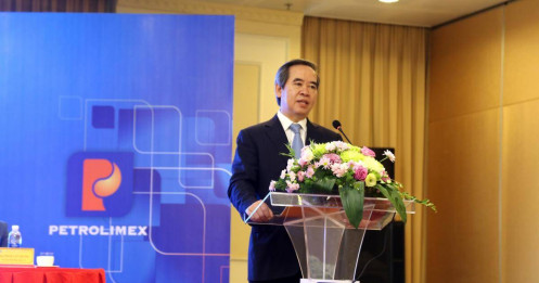 Trưởng Ban Kinh tế trung ương Nguyễn Văn Bình chỉ đạo “ông lớn” xăng dầu Petrolimex