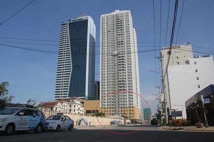 Giữa Thủ đô, toà nhà 30 tầng không phép rồi bán hết cho dân