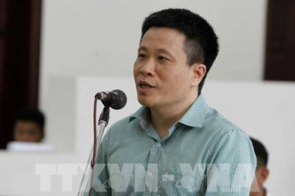 Hà Văn Thắm xin vắng mặt trong phiên xử cùng Chủ tịch Hội đồng quản trị Vina Megastar