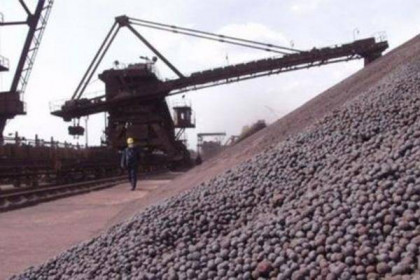 Hải Quan thông tin giá xuất khẩu quặng sắt sang Trung Quốc