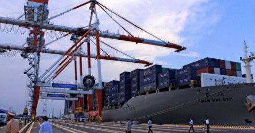 Trung Quốc xuất mạnh hàng sang ASEAN bù cho xuất khẩu sang Mỹ sụt giảm