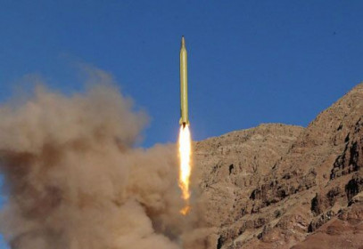Iran "dọa" Mỹ bằng tên lửa mang 10 đầu đạn hạt nhân, đương lượng nổ 4,2 MT