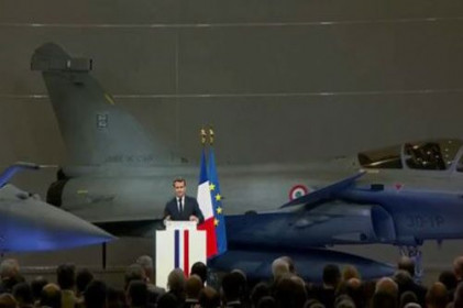 Pháp sẽ triển khai tàu sân bay tới Trung Đông