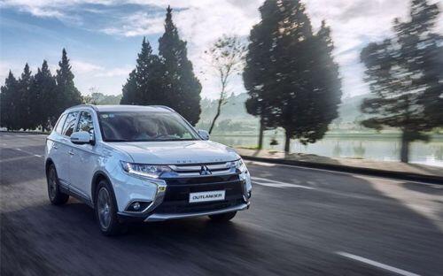 Doanh số xe SUV 7 chỗ tháng 12/2019: Toyota Fortuner dẫn đầu, Chevrolet Trailblazer 'đội sổ'