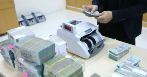 Tài chính 24h: Cuộc đua quyết liệt cho vị trí số 1 của ngân hàng tư nhân Việt; Bitcoin lao dốc, thị trường “hoảng loạn”