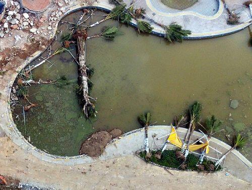 Hà Nội: Cưỡng chế phá dỡ công viên nước Thanh Hà khiến nhiều người xót xa, bức xúc