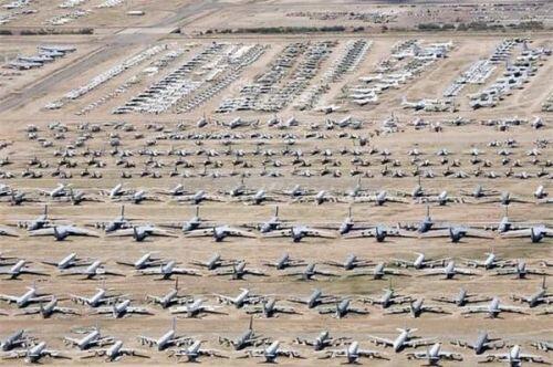 Choáng ngợp "nghĩa địa" máy bay của Mỹ: Kẻ ăn không hết, người lần không ra