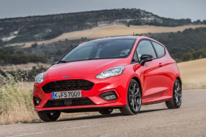 Top 10 ôtô được ưa chuộng nhất Vương quốc Anh: Ford Fiesta dẫn đầu