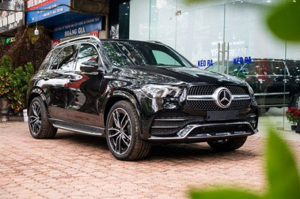 Khám phá Mercedes-Benz GLE300 Diesel 2020, giá hơn 6 tỷ tại Hà Nội
