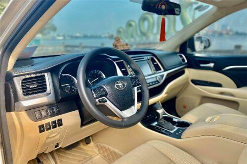 Toyota Highlander có ghế thương gia, giá hơn 2,4 tỷ tại Việt Nam