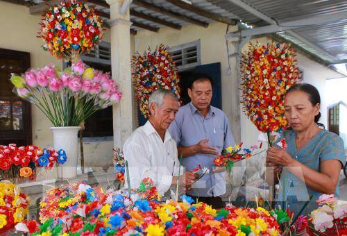 Làng hoa giấy Thanh Tiên: Tô điểm mùa Xuân xứ Huế