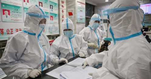 Trung Quốc điều 6.000 y bác sĩ trên cả nước tới “ổ dịch” Hồ Bắc