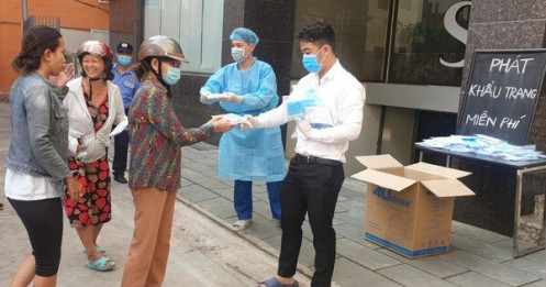 Đang phát miễn phí hàng trăm ngàn khẩu trang y tế tại TP.HCM