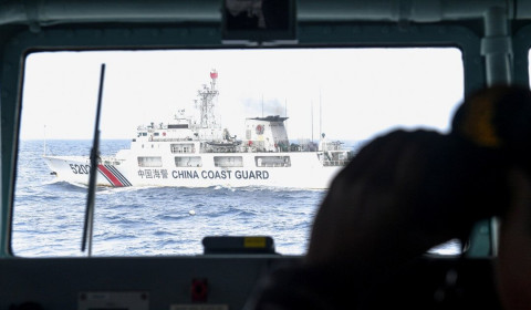 Tàu cảnh sát biển Trung Quốc lộng hành ở Biển Đông