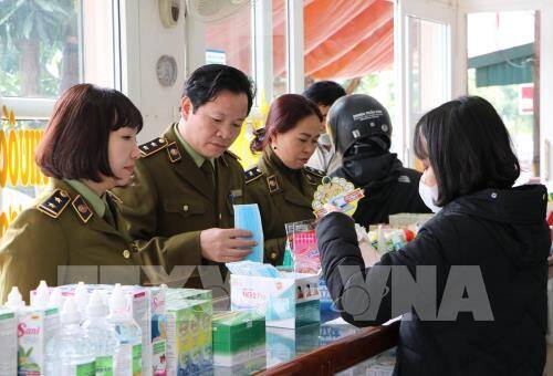 Dịch viêm đường hô hấp cấp do nCoV: Xử lý 85 cửa hàng kinh doanh khẩu trang vi phạm về giá