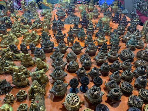 Lạc vào thế giới đồ cổ trong phiên chợ 'Âm phủ' mỗi năm chỉ họp 1 lần