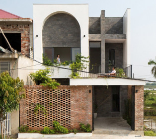 Nhà 2 tầng chốn quê thanh bình nhưng vô cùng ấn tượng ở Hà Tĩnh