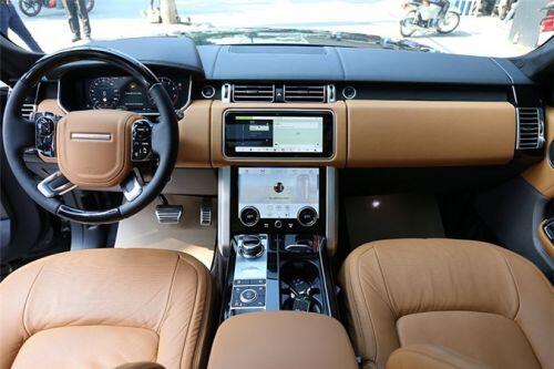 Xe Range Rover SV hơn 40 tỷ, biển số tứ quý 9 của Lào trên phố Việt