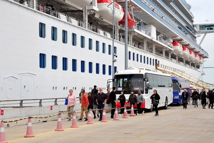 Quảng Ninh thông tin về du thuyền có 61 khách nhiễm nCoV từng đến Hạ Long