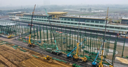 Cận cảnh đường đua F1 của Việt Nam sắp hoàn thành trong tháng 3