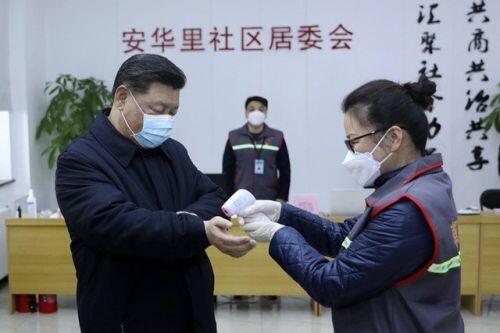 Bộ Chính trị và Chính phủ Trung Quốc họp về chống dịch và cứu kinh tế