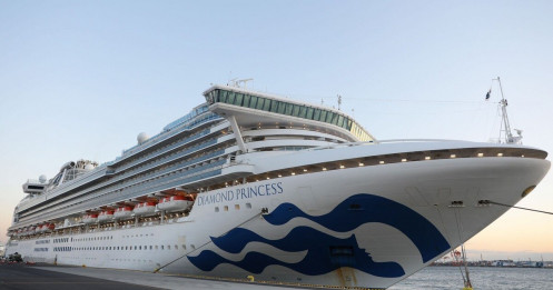 Thêm 39 người trên du thuyền ở Nhật Bản nhiễm virus corona