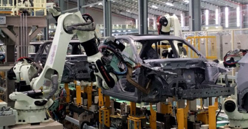 Công nghệ 24h: Nhiều nhà máy ô tô ở Việt Nam thiếu linh kiện
