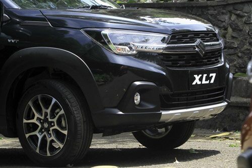 Cận cảnh Suzuki XL7 2020 vừa ra mắt với giá gần 370 triệu đồng