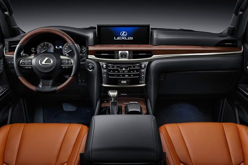 Cận cảnh SUV giá hơn 8 tỷ đồng của Lexus
