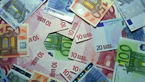 Tỷ giá ngoại tệ ngày 20/2, dồn dập mua vào, USD tăng vọt
