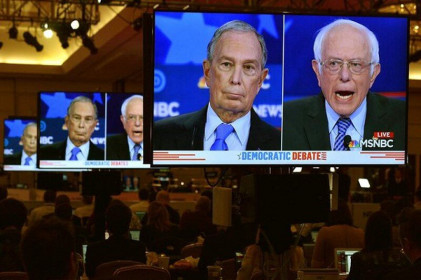 Ảnh: Ứng viên Tổng thống Mỹ Michael Bloomberg tranh luận trực tiếp trên truyền hình