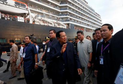 Thủ tướng Hun Sen nói 'công lý thuộc về Campuchia' sau kết quả xét nghiệm COVID-19 của hành khách du thuyền âm tính