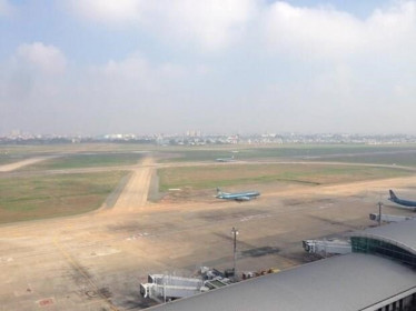 Sân bay Tân Sơn Nhất: Đề nghị tạm dừng khai thác một đường băng