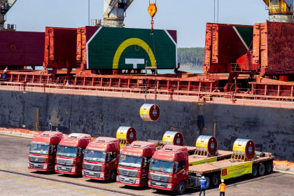 Tập đoàn Hoa Sen xuất khẩu 10.000 tấn tôn đến Châu Âu