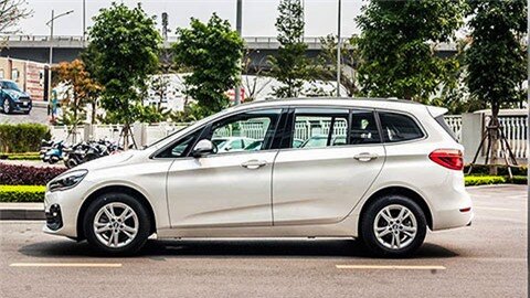 BMW giảm giá cực sốc, gần 300 triệu cho dòng MPV 7 chỗ 2-series tại Việt Nam
