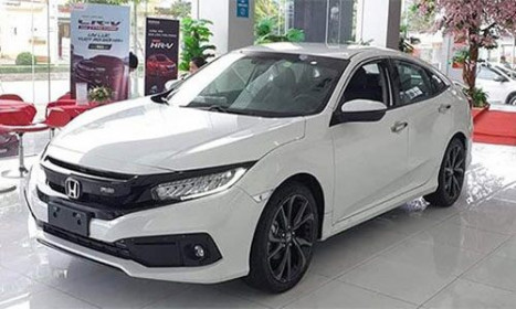 Honda Civic giảm giá 'kịch sàn' khiến Mazda 3, Kia Cerato, Hyundai Elantra 'lo sốt vó'