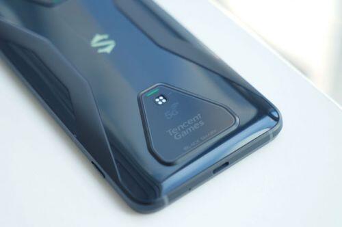 Smartphone chip Snapdragon 865, RAM 12 GB, pin 4.720 mAh, sạc 65W, giá gần 13 triệu