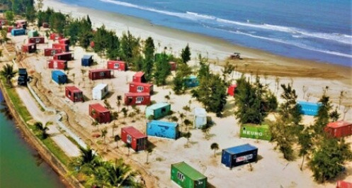 Hà Tĩnh: Tự ý dựng 130 container giữa rừng phòng hộ làm “nhà nghỉ”, một công ty bị phạt hành chính 70 triệu đồng
