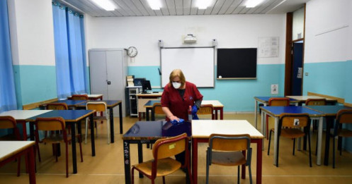 Số người chết vì Covid-19 vọt lên 107, Italia đóng cửa toàn bộ trường học