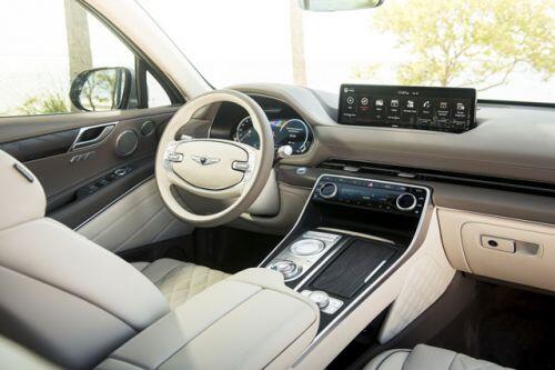 Genesis GV80 chốt giá từ 1,136 tỷ đồng, cạnh tranh với BMW X5, Mercedes-Benz GLE
