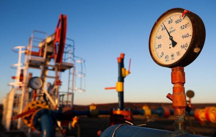 Giá dầu lao kỷ lục xuống dưới 34 USD/thùng, thấp nhất kể từ tháng 2/2016
