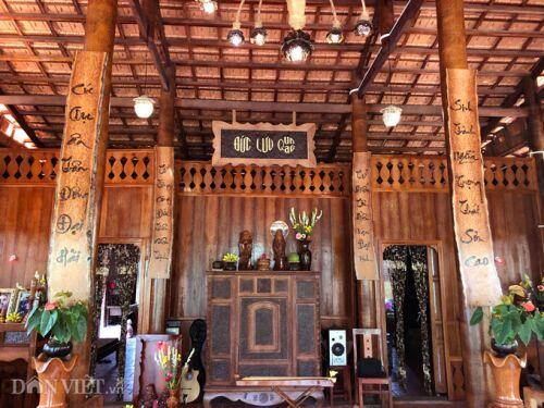 Có gì bên trong ngôi nhà 6 tỷ làm từ 4.000 cây dừa ở miền Tây