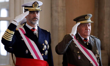 Vì bê bối tài chính, vua Tây Ban Nha từ bỏ thừa kế tài sản từ thái thượng hoàng
