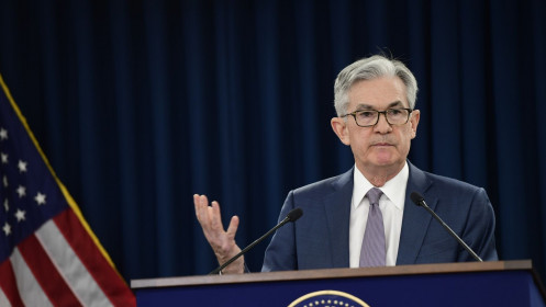 Fed không thấy lãi suất âm là phù hợp với Mỹ, Powell nói