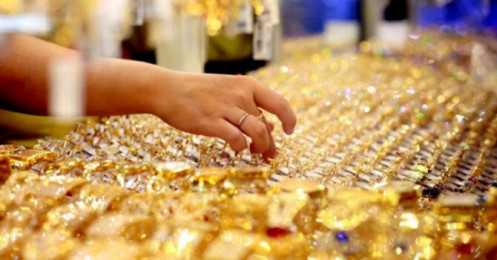 Dù quay đầu giảm mạnh, vàng SJC vẫn đắt hơn thế giới tới hơn 3 triệu đồng/lượng