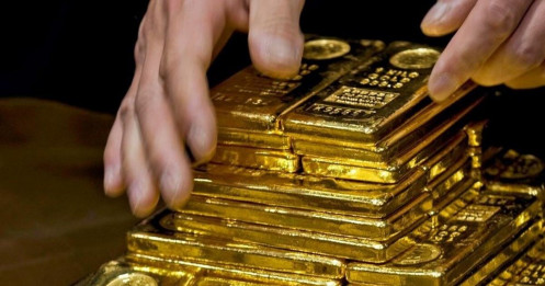 "Thị trường vàng đang có dấu hiệu bị làm giá"