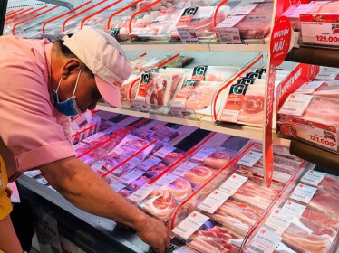 Cần kiểm soát giá thịt heo để giữ lạm phát 2020 ở mức 4.22%