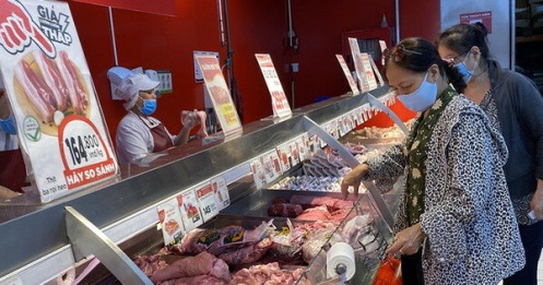Giá thịt heo vẫn neo ở mức cao