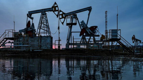 Mỹ “quyết không tha” cho Nga trong cuộc chiến tranh dầu mỏ